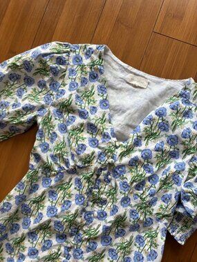 Button Front Mini